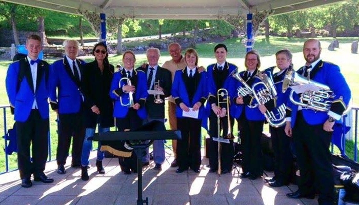 2015 Band Members with Len Goodman and Melanie Sykes